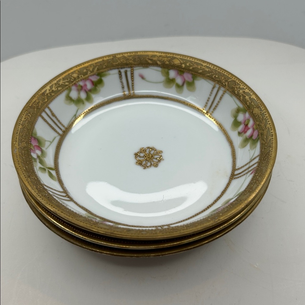 Nippon Hand Painted Floral Raised Gold Gilt Pattern Bowls Set of 3